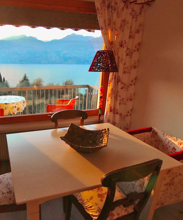 Loncrini Apartments - Malcesine on Lake Garda